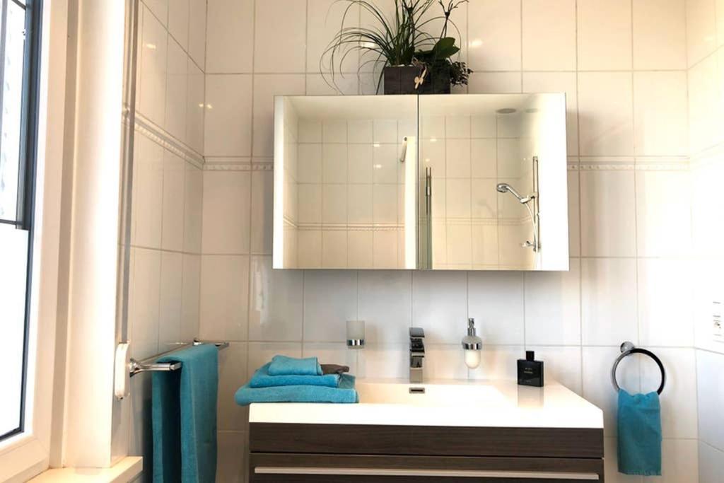 Apartament Modern 1Br House Near Heysel, Expo, Palais 12, Atomium, Uzvub Et Stade Roi Baudouin Wemmel Zewnętrze zdjęcie