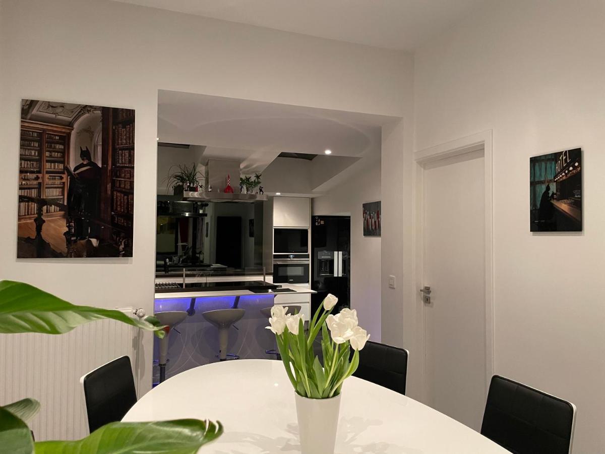Apartament Modern 1Br House Near Heysel, Expo, Palais 12, Atomium, Uzvub Et Stade Roi Baudouin Wemmel Zewnętrze zdjęcie
